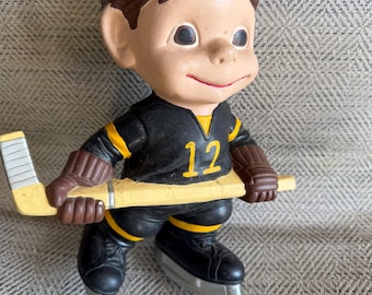 Vintage Atlantic Mold Hockey Player Figurine