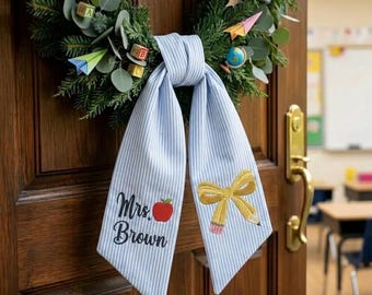 Personalized Teacher Door Wreath Embroidery Bow, Custom Name Gingham Wreath Sash, Back to School Gift for Teacher, Classroom Decor Ribbon