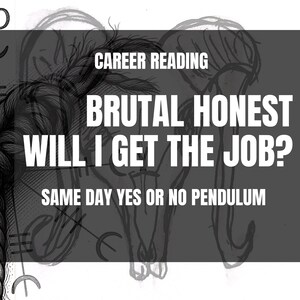 Könnte beinhalten: Eine schwarz-weiße grafische Illustration mit einem Widder-Schädel und geflochtenen Hörnern. Der Text lautet: CAREER READING, BRUTAL HONEST, WILL I GET THE JOB?, SAME DAY YES OR NO PENDULUM. Das Design enthält feine Linienzeichnungen und Symbole.