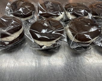 Classic Whoopie Pies: Cocoa Cakes with Buttercream Filling, 12 Pack