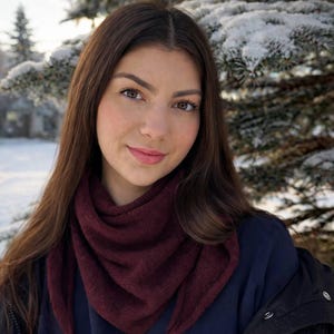 Handmade Cashmere–Merino Triangle Scarf | Soft Winter Neck Warmer