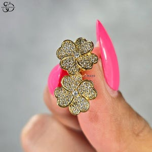 Round Cut Moissanite Cluster Studs, 14kGold Clover Earrings, Floral Cocktail Studs for Women
