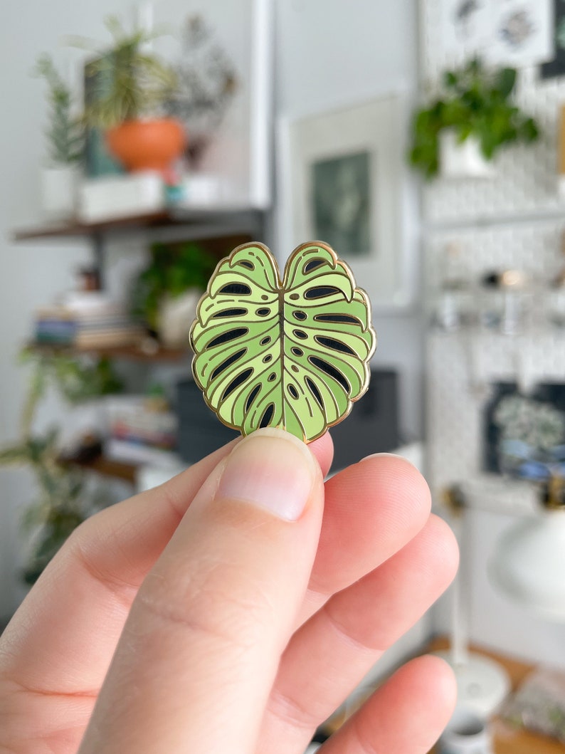 Monstera Enamel Pin Black Nickel image 3