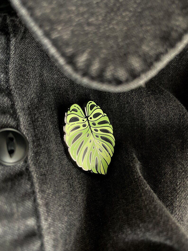 Monstera Enamel Pin Black Nickel image 4