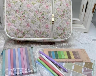 Bible Cover Case for Women Fabric Bible Book Cover With Handle Quilted Bible Carrying Study Supplies Accessories Pink Flower