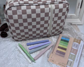 Bible Cover Case for Women Fabric Bible Book Cover With Handle Quilted Bible Carrying Study Supplies Accessories Brown Grid