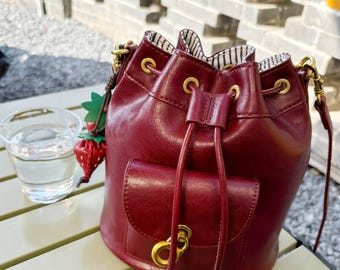 Handmade Strawberries With PU Leather Bucket Bags Drawstring Crossbody Purse for Women with 2 Straps Tote Handbags Vegan Red