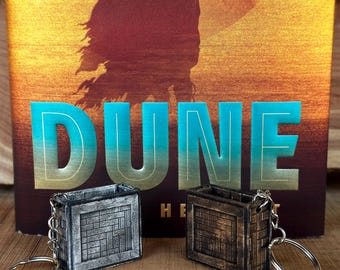 Dune box of pain keychain hand painted sci-fi Fantacy accessory for book lovers. Miniature version of bene gesserit box gift