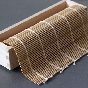 Japanese Sushi Roll Making Kit Hinoki Wooden Sushi Maker Bamboo Mat Set Made in Japan
