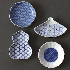 Azmaya Mamezara Small Plates | Japanese Porcelain from Amakusa | Inban Transfer Print Dobai Ash Glaze | Mix & Match – 4 Designs