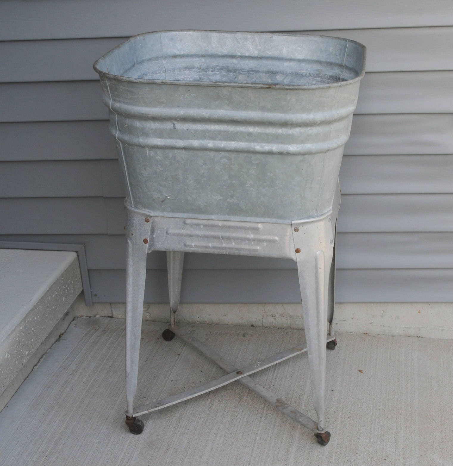 Vintage Galvanized Single Wash Tub on Stand Etsy