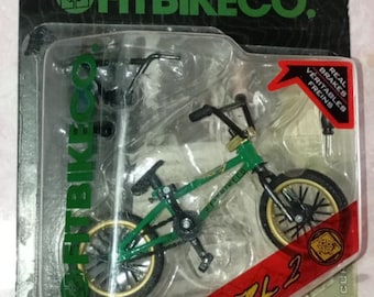 Mini FigerBike Team Frame / Trick Star / FitBike Co Diecast Bicycle Flick trix Collectible