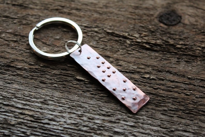 Porte-clés secret en braille personnalisé, cuivre rustique, cadeau unisexe image 3