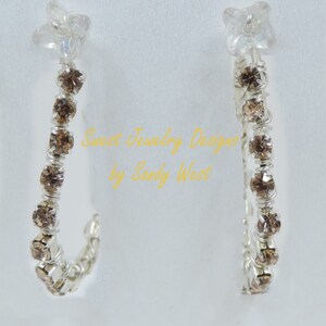 Pendientes brillantes y colgantes