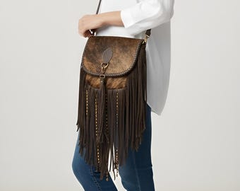 Hair On Cowhide Fringe Crossbody Bag – Boho Western Leather Shoulder Purse – Rustic Brown Tassel Handbag for Women