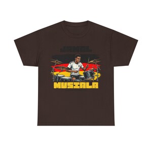 ジャマル・ムシアラ グラフィックTシャツ ドイツ、フットボールドラマーTシャツ、ドイツエンジニアリングシャツ、サッカーファンギフト ユニセックス オーバーサイズ ストリートウェア 画像 13