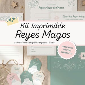 Puede incluir: Un conjunto de papelería navideña imprimible, que incluye tarjetas, sobres, etiquetas y un diploma. El diseño presenta una ilustración de corona y el texto "Kit Imprimible Reyes Magos". La paleta de colores incluye elementos rosas, verdes y blancos.