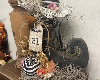 Scented Halloween Witch Boot Decor: Rustic Clay, Floral Pumpkin, Wood Slice