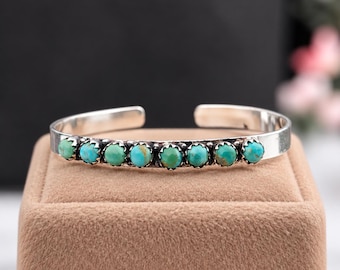 Handgefertigtes Armband aus Sterlingsilber mit Kingman-Türkis, Schmuck im Südwest-Boho-Stil