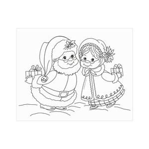 Könnte beinhalten: Schwarz-Weiß-Illustration von Weihnachtsmann und Frau Claus, beide lächelnd und halten verpackte Geschenke. Der Weihnachtsmann trägt einen Hut mit Stechpalme, und Frau Claus hat ein Blumen-Akzent. Sie stehen auf einer verschneiten Oberfläche.