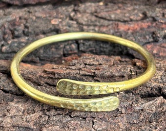 Handgemaakte messing verstelbare armband – open manchetarmband – uniseks alledaagse sieraden.