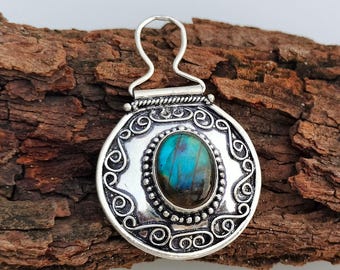 Boho Labradorite Stone Pendant, 925 Sterling Silver Necklace, Handmade Artisan Gemstone Jewelry Gift .