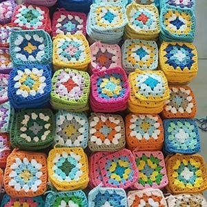 Pack Crochet Granny Squares for Crafts 10/12 pcs