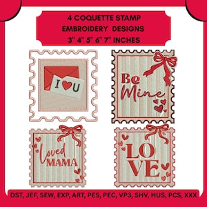 Könnte beinhalten: Vier Coquette-Stempel-Stickdesigns. Jedes Design hat die Form einer Briefmarke mit einem gewellten Rand. Die Designs umfassen einen Umschlag mit "I ❤️ U", "Be Mine", "Loved Mama" und "LOVE" mit Herzen und Schleifen. Größen von 7.6 cm bis 17.8 cm.