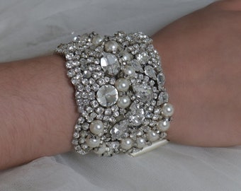 Bridal Bracelet, Wedding Jewelry, Crystal and Pearl Bracelet, Crystal Cuff, Crystal Swarovski Cuff Crystal Bracelet, Bridal Cuff, Pearl Cuff