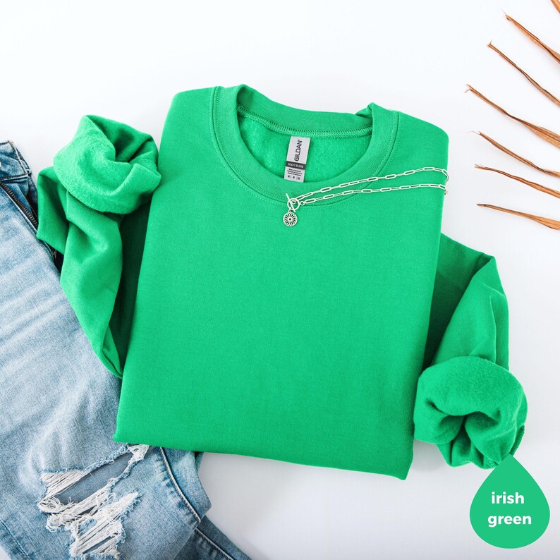 Gildan Heavy Blend Crewneck Sweatshirt, Unisex Fleece Pullover image 6