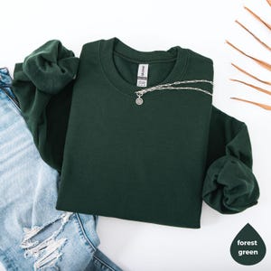 Gildan Heavy Blend Crewneck Sweatshirt, Unisex Fleece Pullover image 5