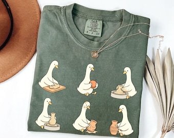 Cute Goose Pottery Shirt Comfort Colors, Ceramic Artist, Ceramic Maker Gift, Clay Sculpting Shirt, Pottery Lover T-Shirt, Gift for Potter