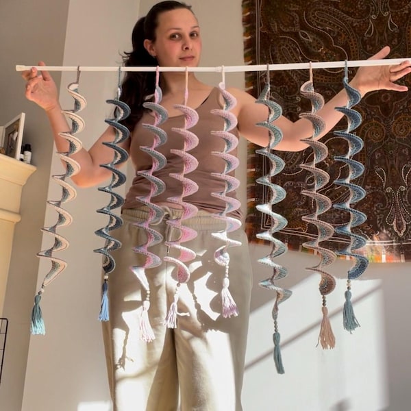 Crochet Windspinner Pattern / Simple and Easy Step by Step guide / PDF download