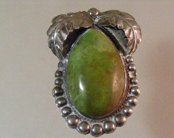 Vintage Southwest Green Turquoise Sterling Silver Pendant..... Lot 5527