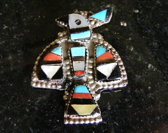 Vintage Oliver Cellicion firmado Zuni Thunderbird Inlay Pin Colgante Lote 2778