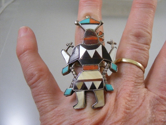 Detailed And Intricate!! Vintage Zuni Native American Navajo Sterling Silver Shell Inlay Ring Detailed And Intricate!! Vintage Zuni Native American Navajo Sterling Silver Shell Inlay Ring