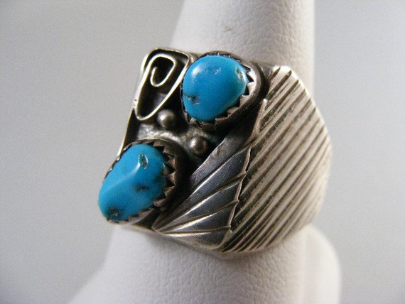 Striking Huge Navajo Coral Sterling Silver Geometric Native American Ring Striking Huge Navajo Coral Sterling Silver Geometric Native American Ring