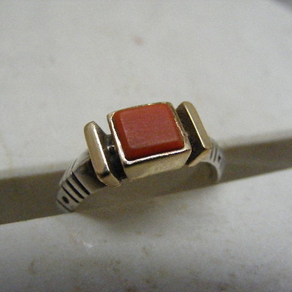 Vintage Signed Native American Ray Tracey Coral Ring in Sterling Silver and 14K Yellow Gold.... Lot 5722