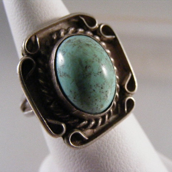 Early Native American Ring with Turquoise Czech Hubbell Glass in Coin Silver Lot 3511