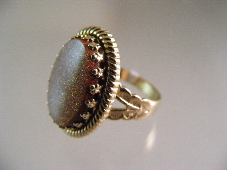 Lot 5503 Vintage Southwest Goldstone Pretty Girl Souvenir Ring in Goldtone ....
