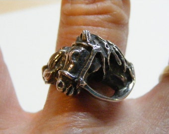 Vintage Sterling Silver Horse Ring.....  Lot 3540