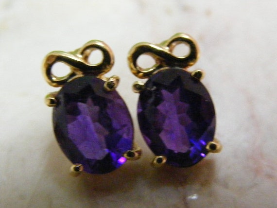 Vintage Deep Purple Amethyst Pierced Earrings in … - image 5