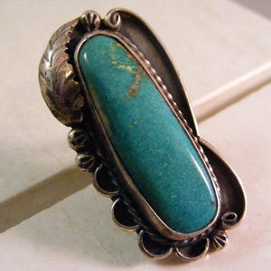 Vintage Southwest Signed Turquoise Ring in Sterling Silver.... Lot 5433