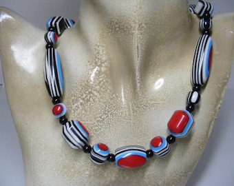 Patriotic Choker Bead Necklace..... Lot 6513