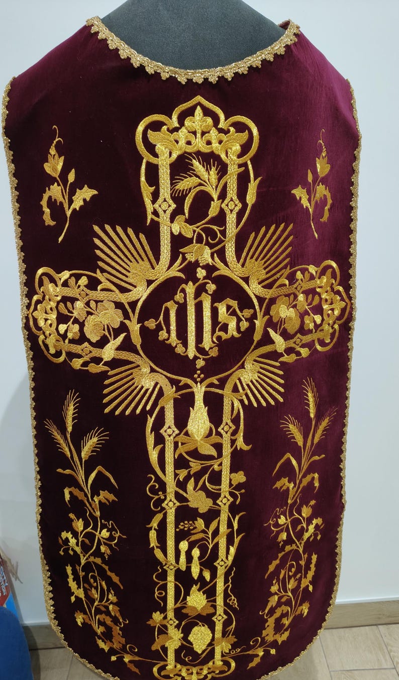 Liturgy Lettering Roman Chasuble Velvet - Eucharistic Symbol - Etsy