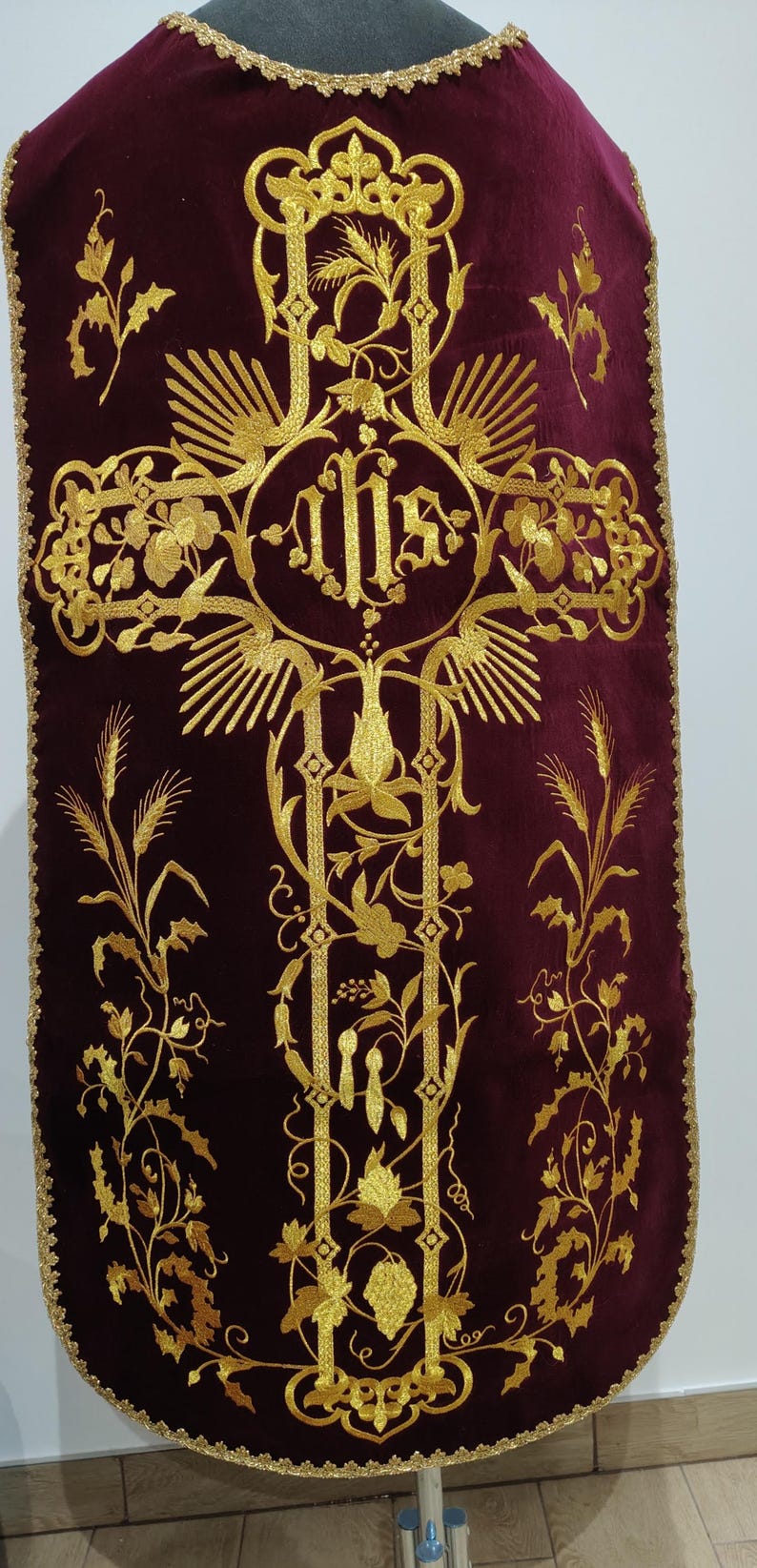 Liturgy Lettering Roman Chasuble Velvet - Eucharistic Symbol - Etsy