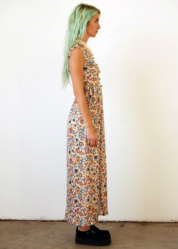 Vintage 70s Floral Maxi Dress w/ Lace Collar - image 4