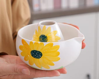 Set Matcha Girasole - Chawan in ceramica dipinta a mano con beccuccio e porta frusta / Ciotola Matcha floreale giallo brillante / Regalo Matcha per lei