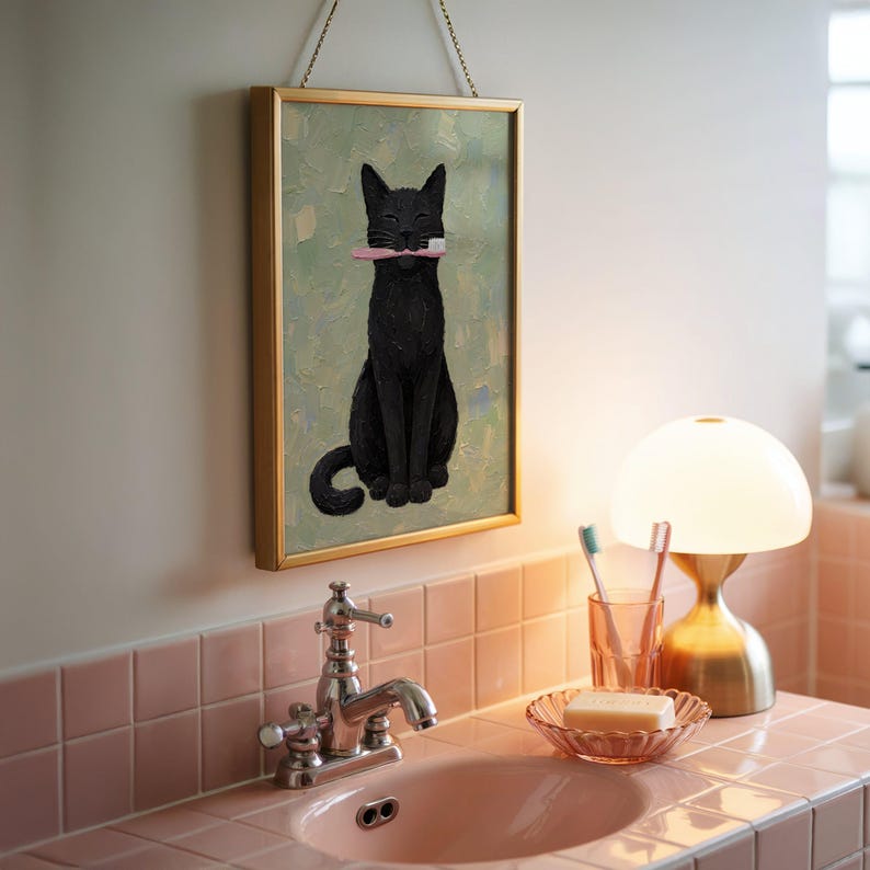 Rolig svart katt väggkonst, tandborstekatttryck, udda badrumsdekor bild 6
