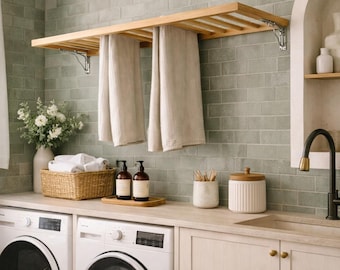 壁掛け式物干しラック　折りたたみ式バー付き木製ランドリーオーガナイザー